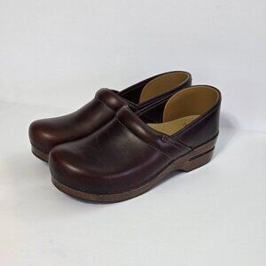 Never Worn - Dansko Professional Brown Leather Clogs – Size 40 – NWOT